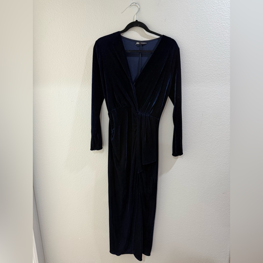Zara Midnight Blue Velvet Long Sleeve Dress